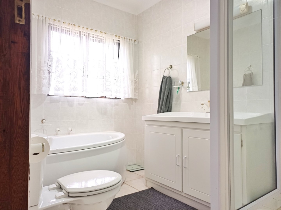 3 Bedroom Property for Sale in Grootbrakhoogte Western Cape
